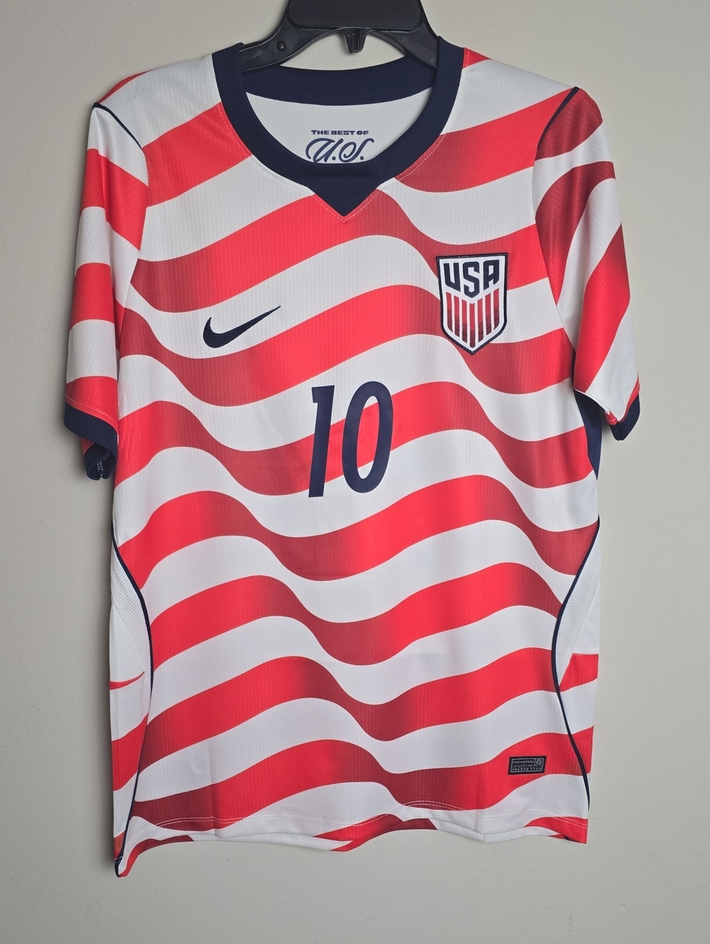 Nike Pulisic USA Red & White Wave Soccer/ Football 2026 World Cup Jersey NWT - Picture 2 of 7